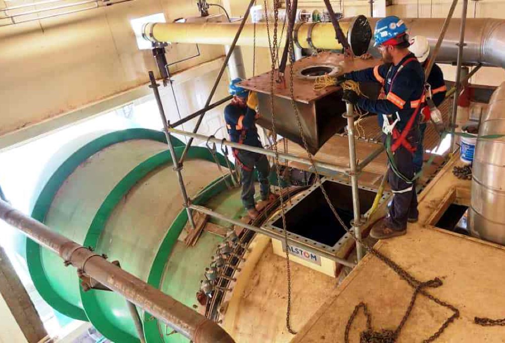 reparacion fuga aceite matenimiento turbina altom ceym